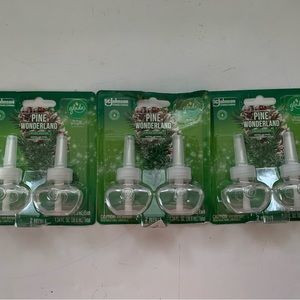 (3) 2 Count Packages Of Glade Pine Wonderland Scent Plugins Scented Oil